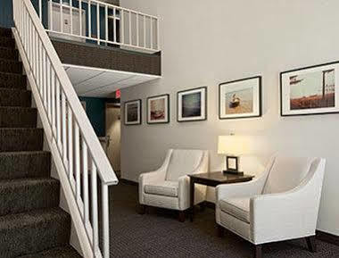 Travelodge By Wyndham Oh Hotel