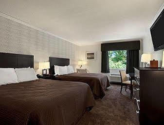 Travelodge By Wyndham Oh Hubbard
