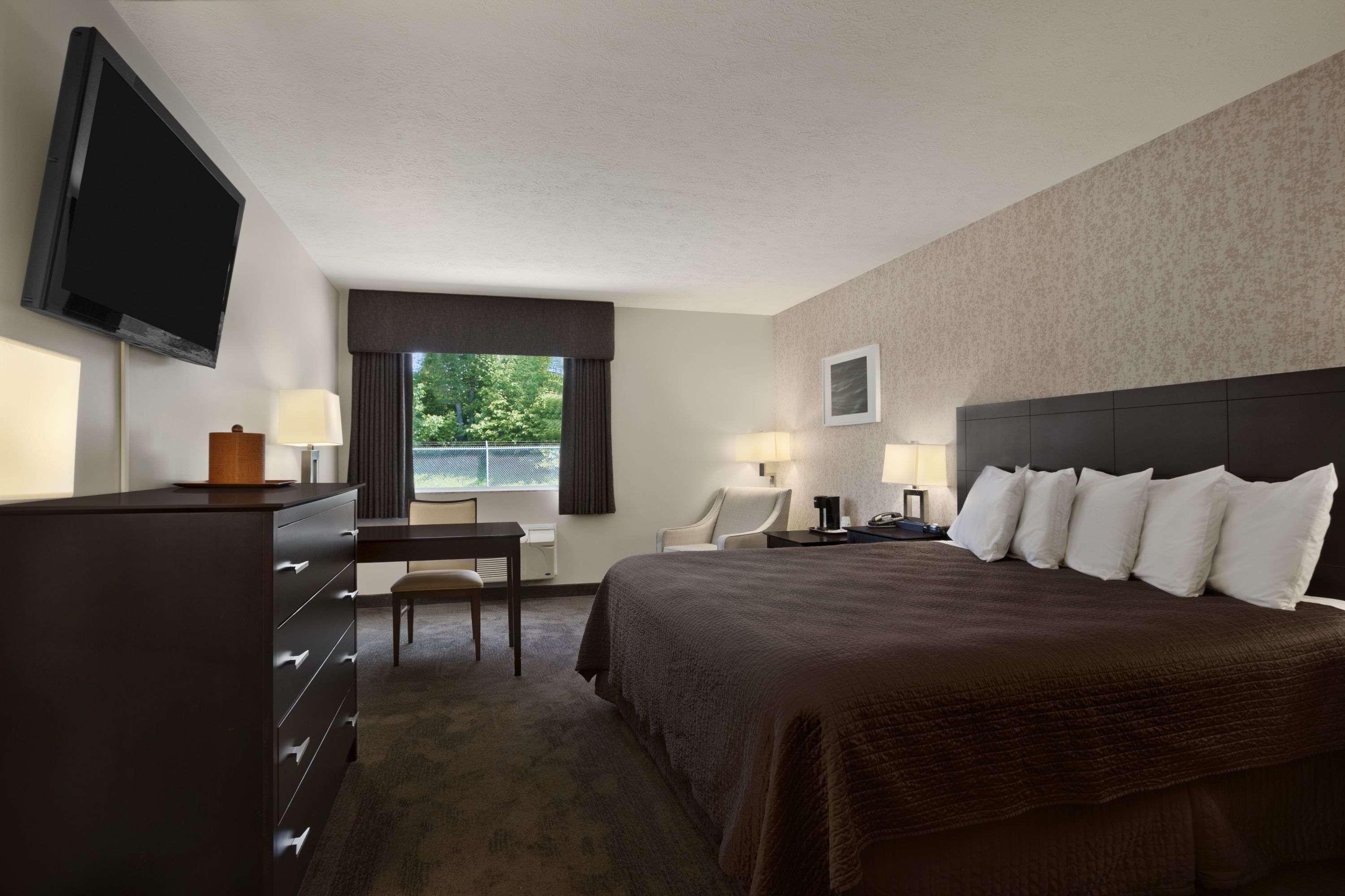 Travelodge By Wyndham Oh Hotel